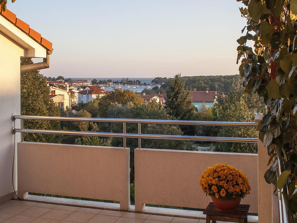 Ceja Near Sea