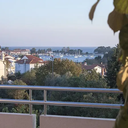 Apartments Ceja Near Sea Medulin Exterior photo