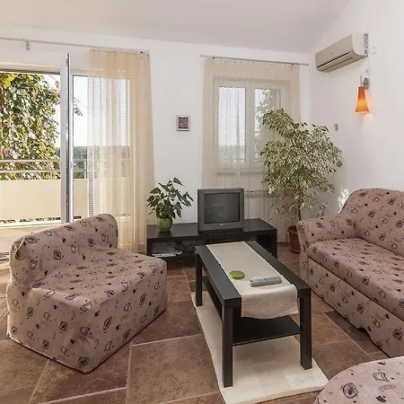 Apartments Ceja Near Sea Medulin Exterior photo